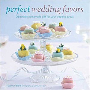 Perfect Wedding Favors Book *EUC*